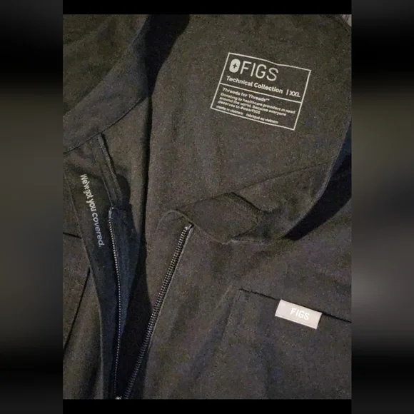 Figs Technical Collection Rafaela Cargo Scrub Jumpsuit Womens 2XL Black Nurse - Picture 2 of 8